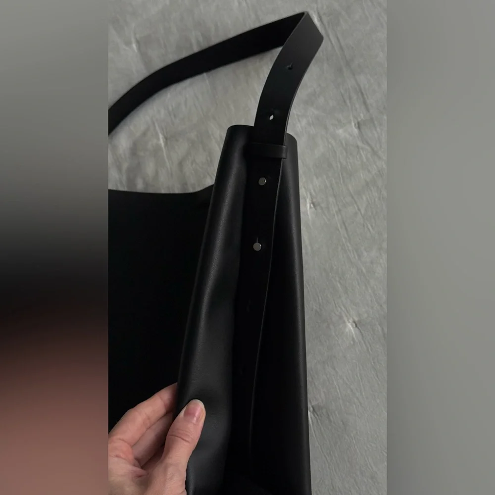 COS leather Shoulder Bag - Picture 6 of 10